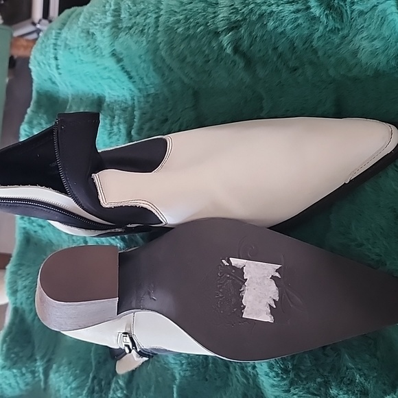 Western Booties with side zip - Picture 3 of 3